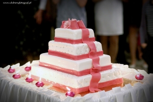 Fotograficzny przegląd tortów ślubnych